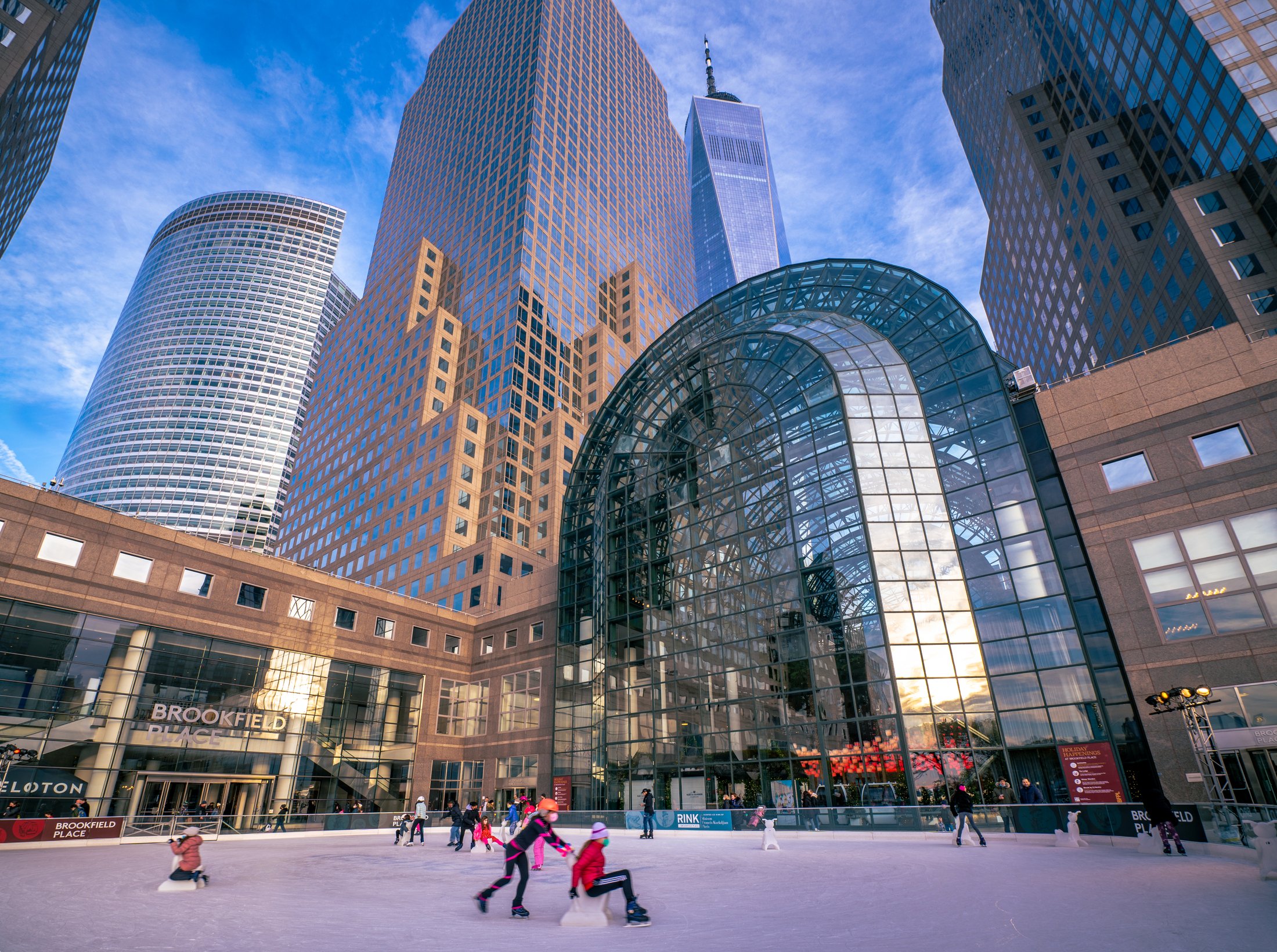 The outdoor ice rink at Brookfield Place